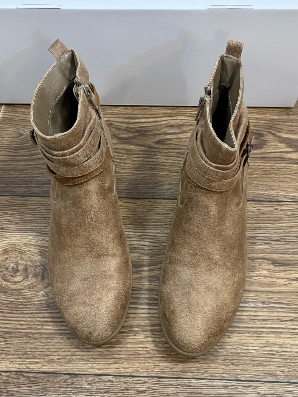 Kim Rogers Pamila Western Boho Faux Suede Ankle Booties Taupe 7.5 - Picture 5 of 12